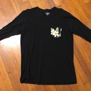 Serengetee Long Sleeve Pocket Tee